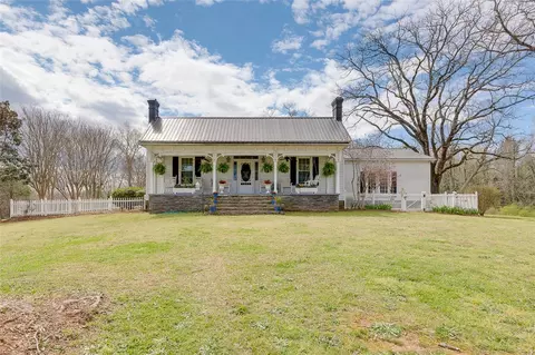 314 Chandler Rd, Easley, SC 29640 photo 1
