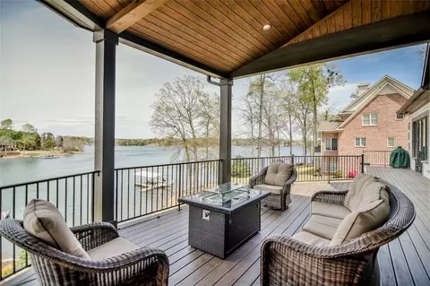 144 S Oak Pointe Dr, Seneca, SC 29672 photo 18