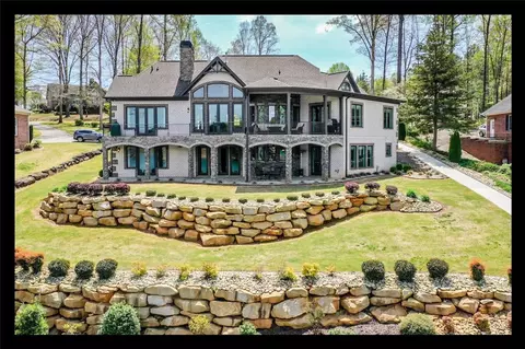 144 S Oak Pointe Dr, Seneca, SC 29672 photo 1