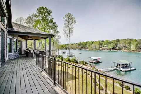 144 S Oak Pointe Dr, Seneca, SC 29672 photo 20