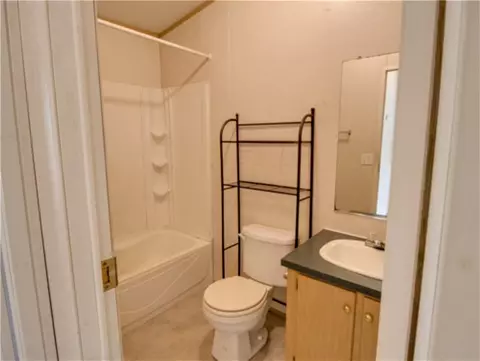 220 Thicket Trl, Pelzer, SC 29669 photo 11