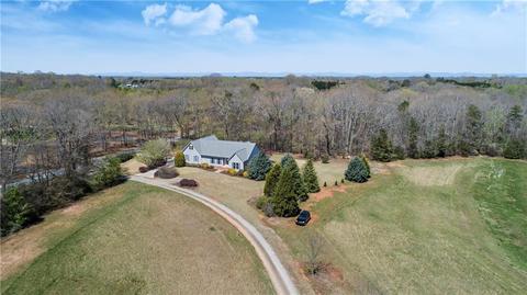 108 Pearman Dr, Pendleton, SC 29670 photo 1