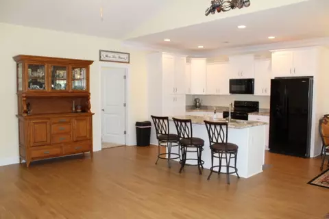 207 Minor St, Williamston, SC 29697 photo 8