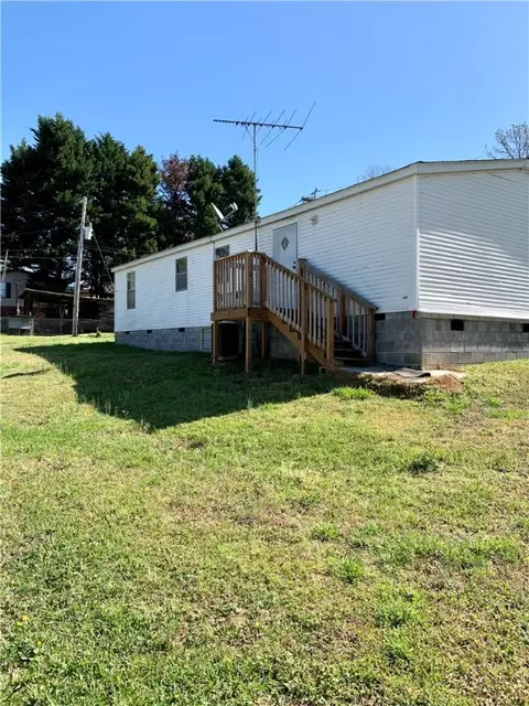 921 Chambers Hill Rd, Seneca, SC 29672 photo 7