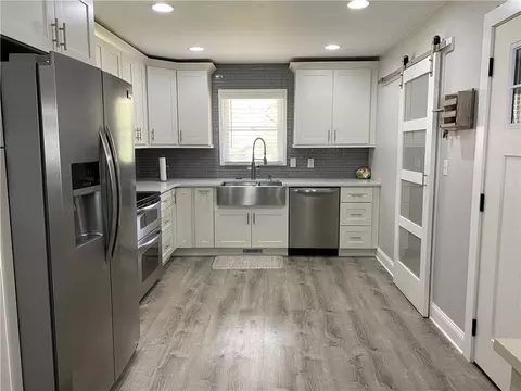 4438 Old Easley Bridge Rd, Easley, SC 29642 photo 8