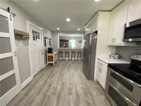 4438 Old Easley Bridge Rd, Easley, SC 29642 photo 9