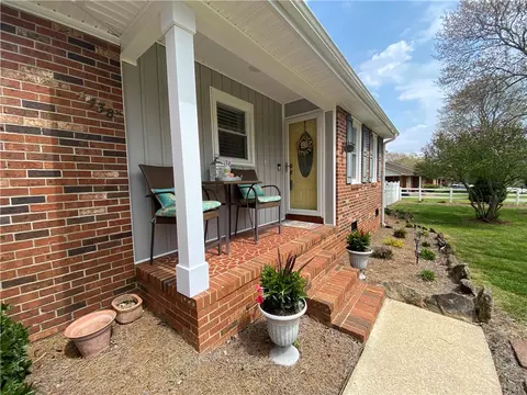 4438 Old Easley Bridge Rd, Easley, SC 29642 photo 2
