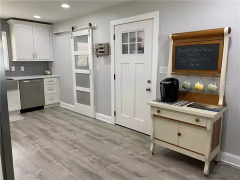 4438 Old Easley Bridge Rd, Easley, SC 29642 photo 6