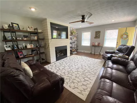 4438 Old Easley Bridge Rd, Easley, SC 29642 photo 4