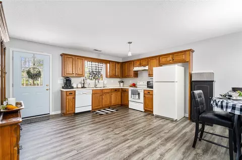 120 Starrwood Dr, Starr, SC 29684 photo 11