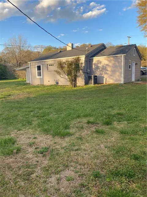414 Lebanon Rd, Pendleton, SC 29670 photo 2