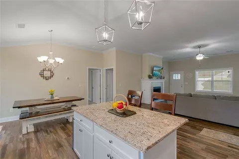 228 Hallmark Cir, Easley, SC 29640 photo 8