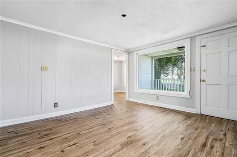 10 W 4th St, Williamston, SC 29697 photo 5