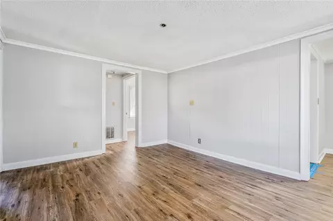 10 W 4th St, Williamston, SC 29697 photo 6