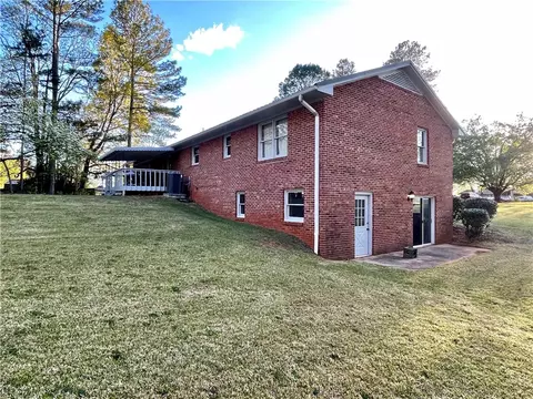 106 Warner Mill Rd, Walhalla, SC 29691 photo 5