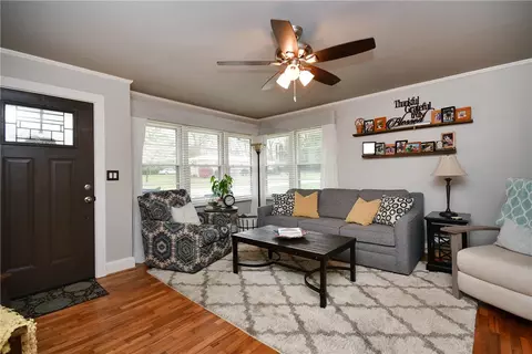 105 Townsend Dr, Easley, SC 29640 photo 6