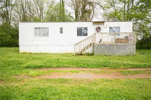 108 S Johnson St, Walhalla, SC 29691 photo 17