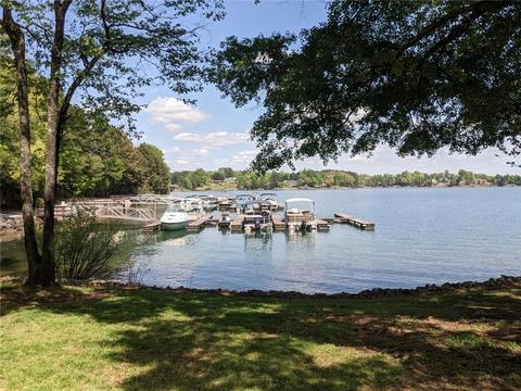111 Emerald Pointe Dr, Seneca, SC 29672 photo 24