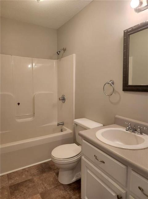 159 Glendale Ln, Easley, SC 29640 photo 11