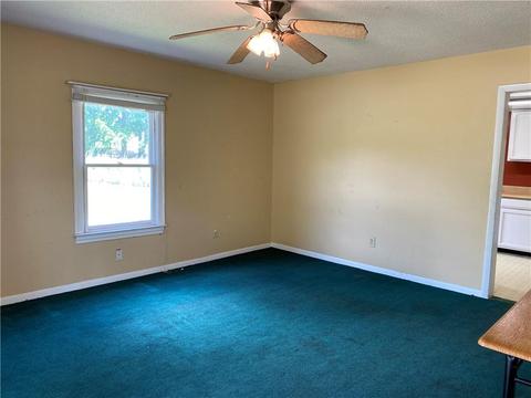 140 Moore St, Central, SC 29630 photo 3