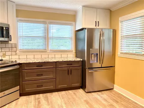 431 Gaines St, Central, SC 29630 photo 7