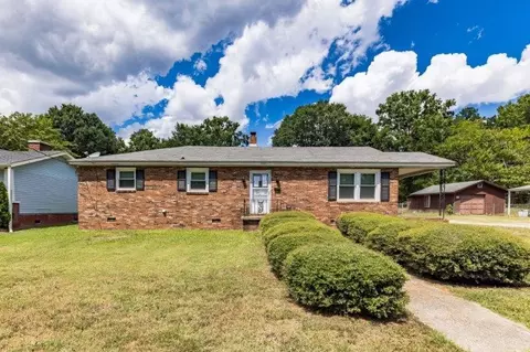 112 Apex St, Laurens, SC 29360