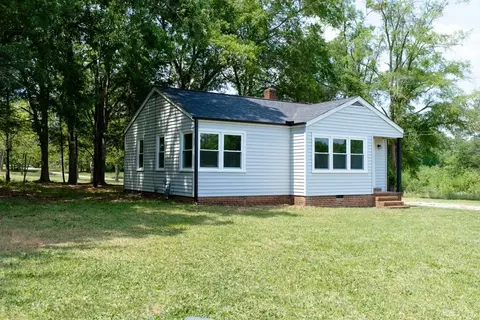 19 Stone St, Williamston, SC 29697 photo 2