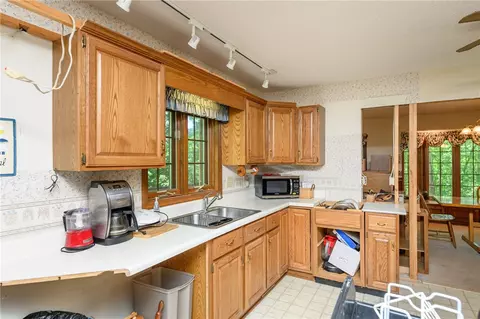105 Fleet Ln, Easley, SC 29640 photo 18