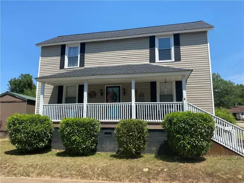 100 Cox St, Honea Path, SC 29654 photo 2