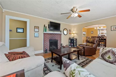 337 Cherry St, Pendleton, SC 29670 photo 3
