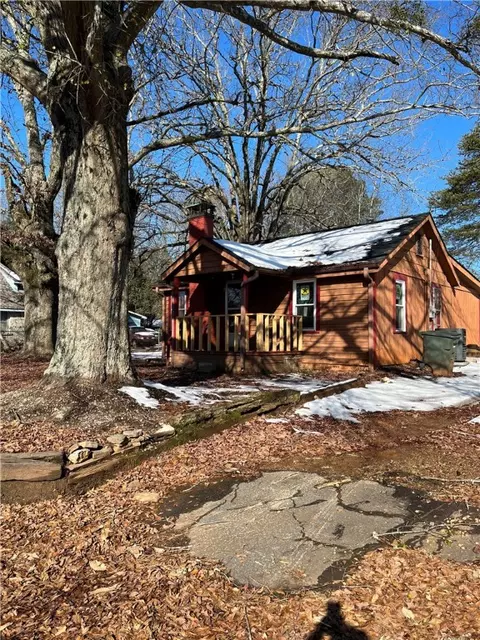 811 E Main St, Seneca, SC 29678 photo 13