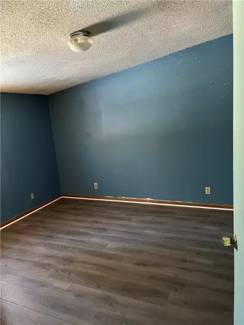 811 E Main St, Seneca, SC 29678 photo 8