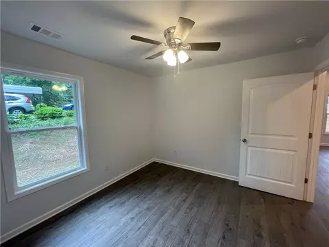 229 N Oak St, Walhalla, SC 29691 photo 16