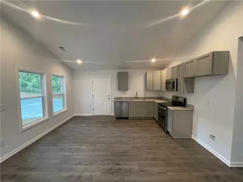 229 N Oak St, Walhalla, SC 29691 photo 6