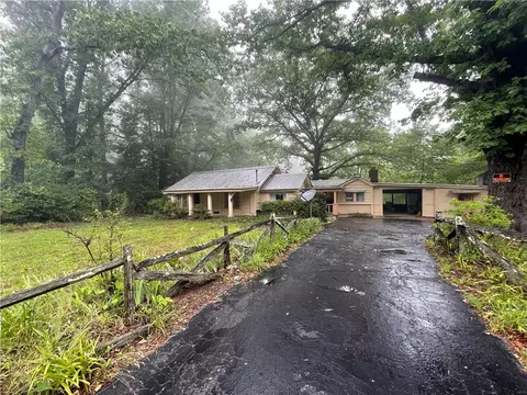 220 Whetstone Rd, Mountain Rest, SC 29664
