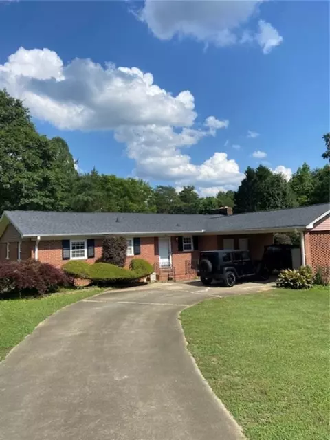 600 Laurel Rd, Easley, SC 29642 photo 1