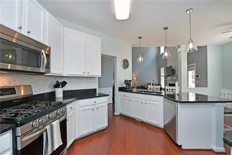 2 E Sundance Dr, Easley, SC 29642 photo 10
