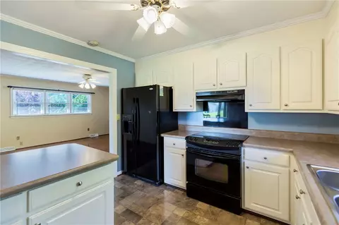 135 Pineview Dr, Easley, SC 29642 photo 14