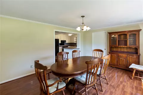 135 Pineview Dr, Easley, SC 29642 photo 4