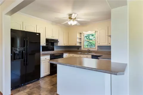 135 Pineview Dr, Easley, SC 29642 photo 11