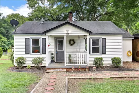 102 Walker St, Easley, SC 29640 photo 1