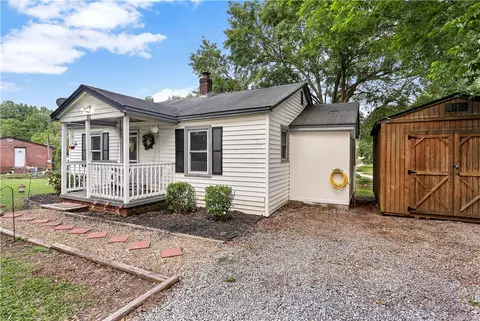 102 Walker St, Easley, SC 29640 photo 29
