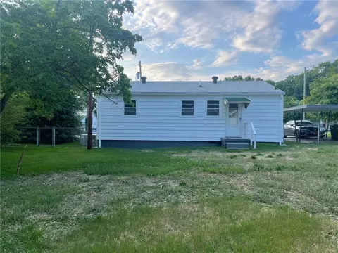 117 W 3rd Ave, Easley, SC 29640 photo 32