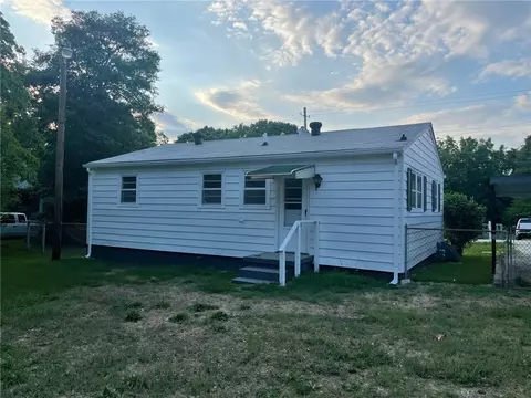 117 W 3rd Ave, Easley, SC 29640 photo 31