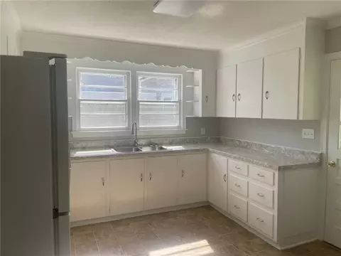 117 W 3rd Ave, Easley, SC 29640 photo 16