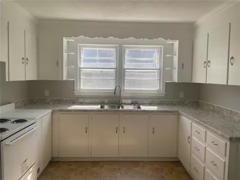 117 W 3rd Ave, Easley, SC 29640 photo 17