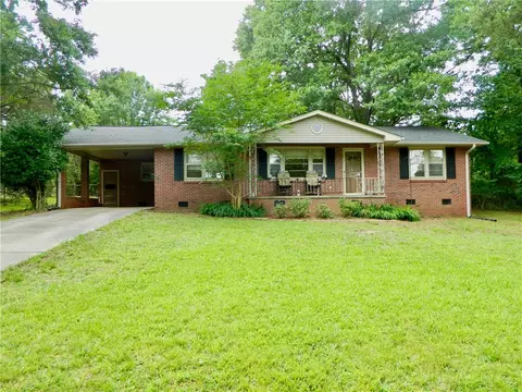 1 Pinecrest Dr, Williamston, SC 29697 photo 1