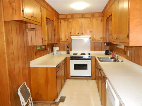 1 Pinecrest Dr, Williamston, SC 29697 photo 4