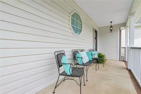176 Upper Lake Dr, Easley, SC 29640 photo 2