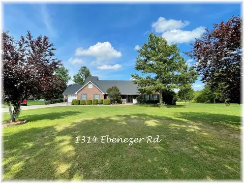 1314 Ebenezer Rd, West Union, SC 29696